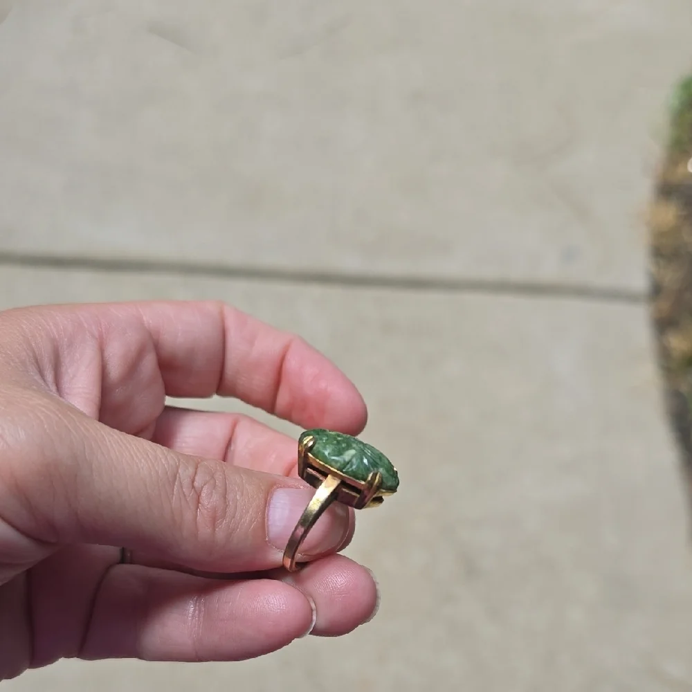 Antique & Vintage Carved Jade‎ ring, 10K Gold-filled